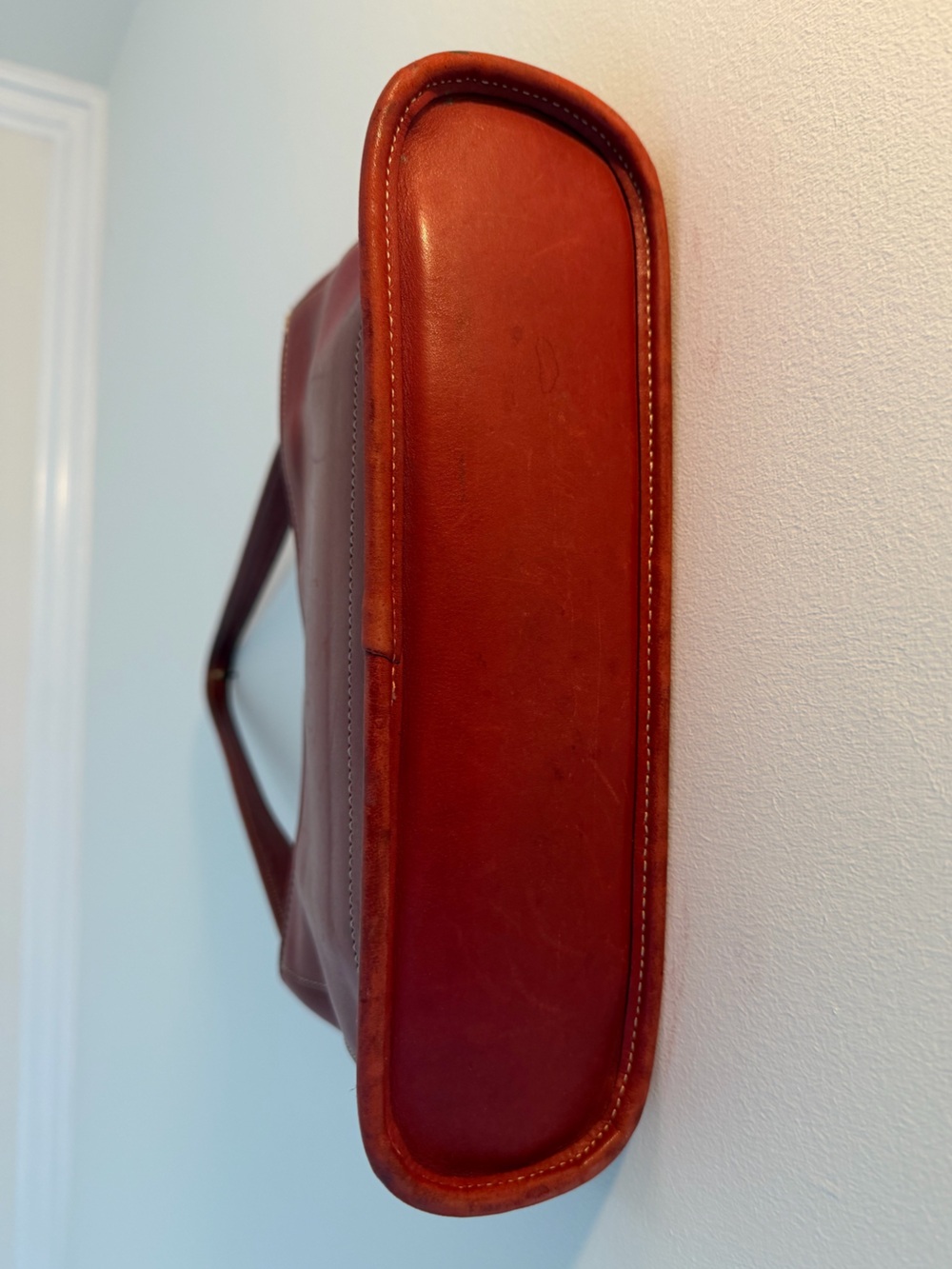 Vintage Coach Red Leather Shoulder Bag - Picture 4 of 9